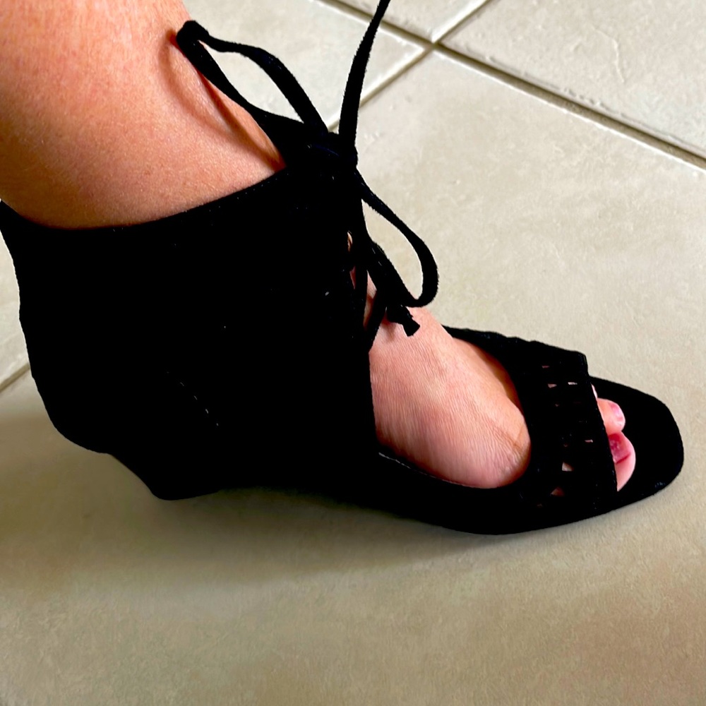 Journee Collection Black Suede Zola Wedges